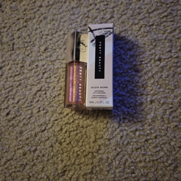 Fenty Beauty Gloss Bomb Lip Luminzer Grape Splash LIMITED-EDITION
